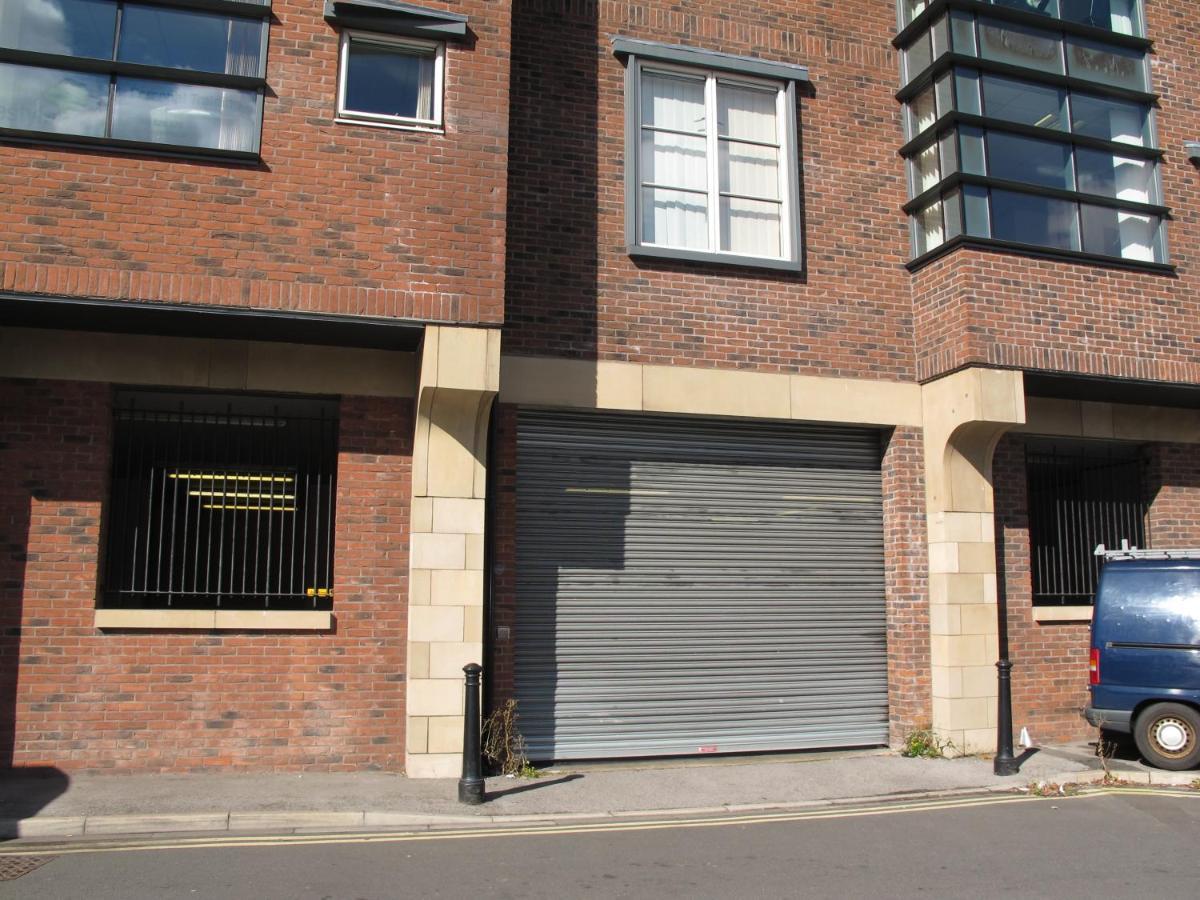 Churchill Two Bedroom Apartments With Free Parking And The Minster View York Exteriér fotografie