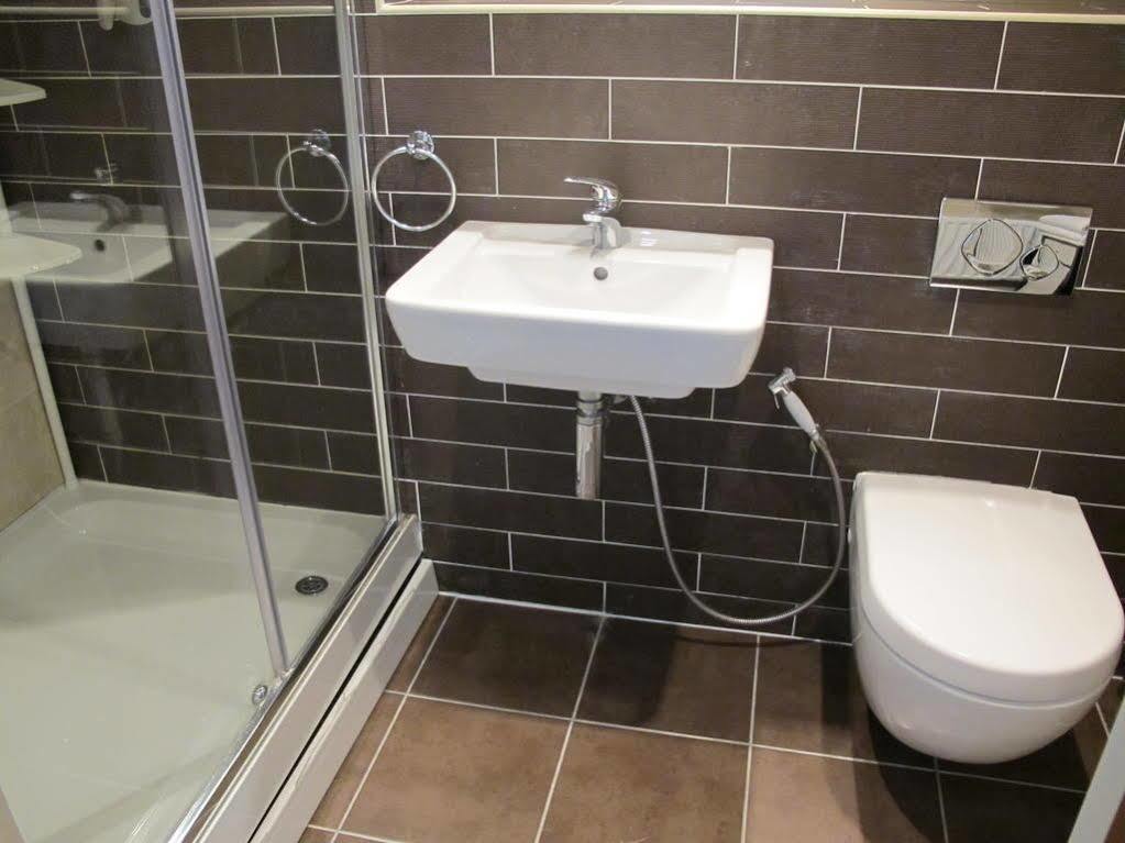 Churchill Two Bedroom Apartments With Free Parking And The Minster View York Exteriér fotografie